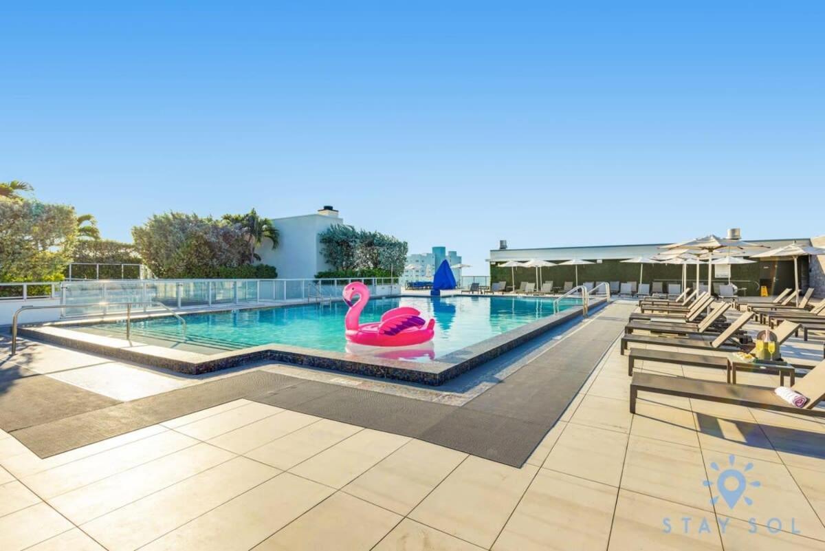 Hot Tub & Rooftop Pool- Near Beach Βίλα Χόλιγουντ Εξωτερικό φωτογραφία